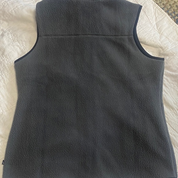 Eddie Bauer Charcoal Fleece Vest - Picture 8 of 8